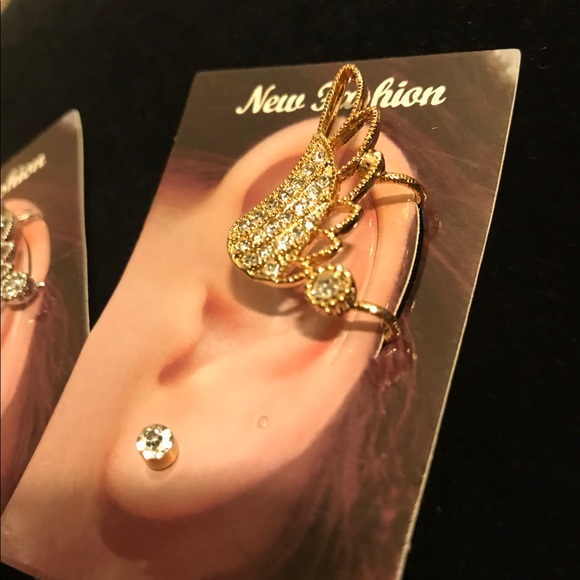New Fashion Jewelry - NEW Gold Rhinestone Ear Cuff